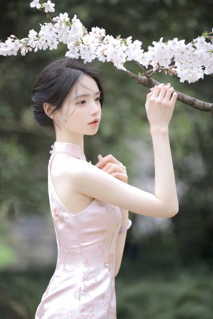 《这一秒过火》受热捧：青年视角下的浪漫叙事解析